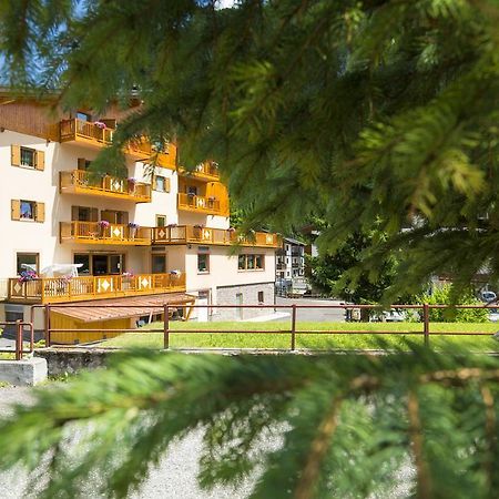 Relais San Giusto Hotel Campitello di Fassa Exterior photo